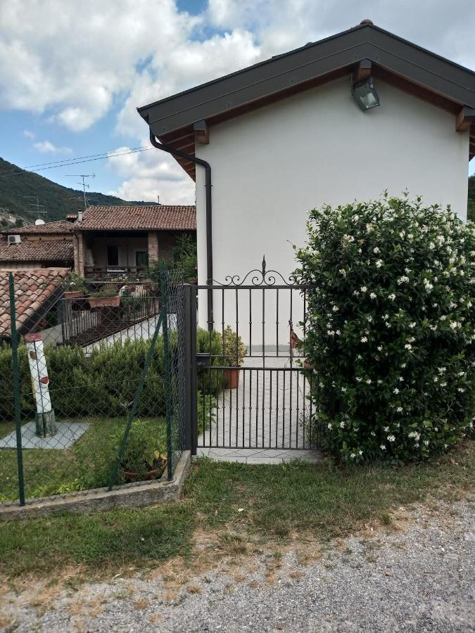 Agriturismo Cascina Rossano Провальо-д'Изео Экстерьер фото