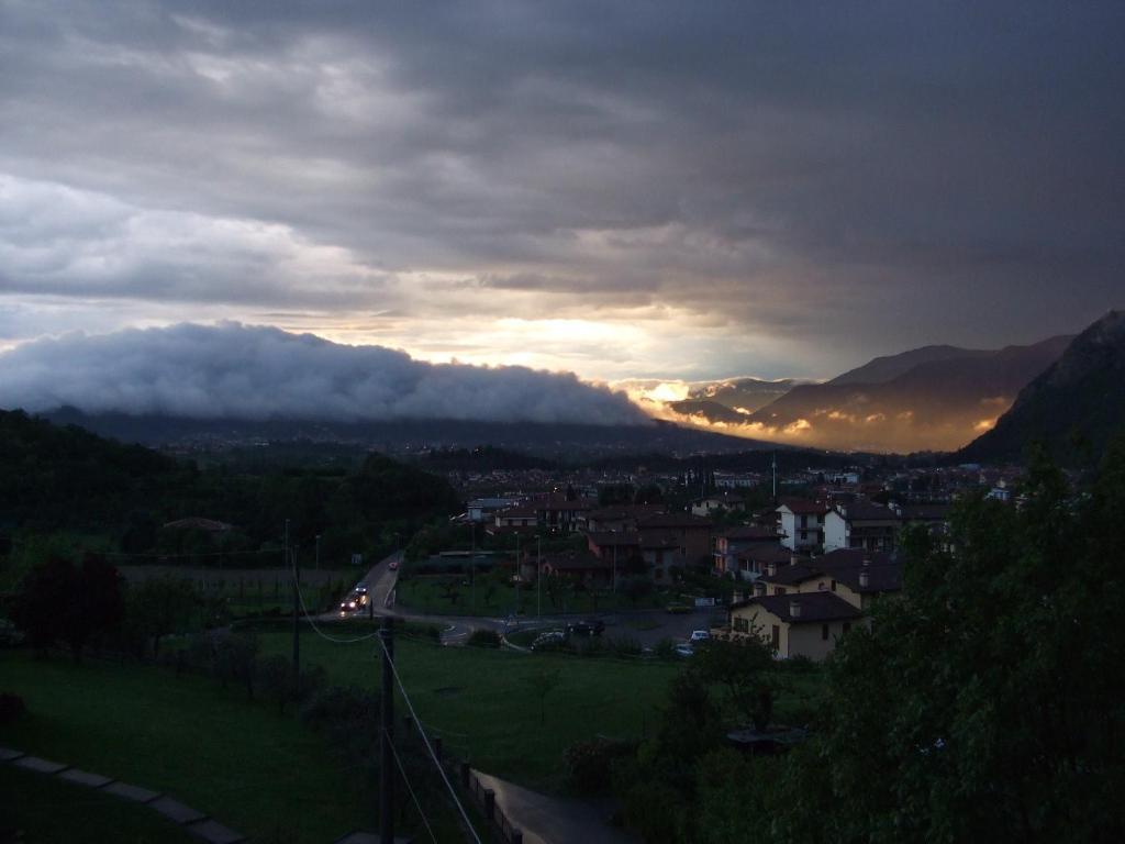 Agriturismo Cascina Rossano Провальо-д'Изео Экстерьер фото
