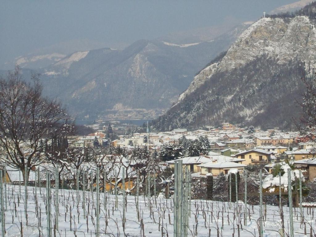 Agriturismo Cascina Rossano Провальо-д'Изео Экстерьер фото